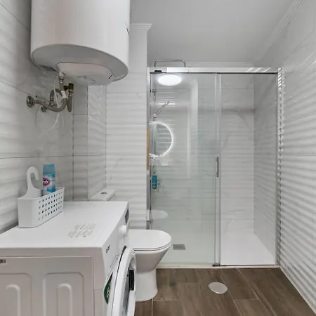 Vivienda Moderna En El Centro De 公寓 *